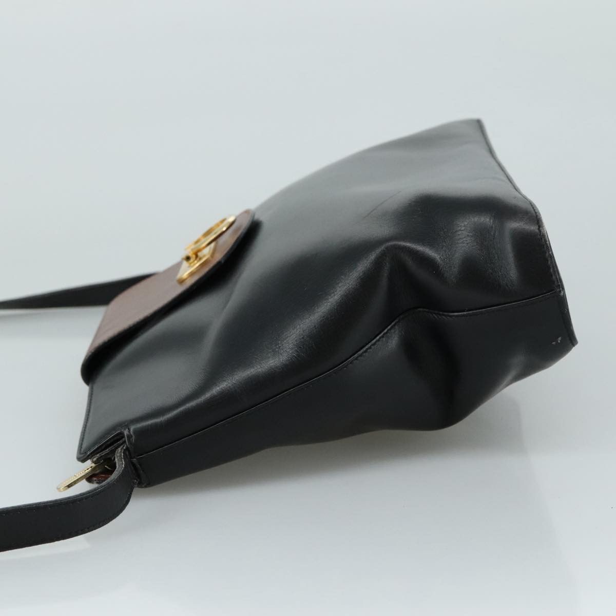 Salvatore Ferragamo Gancini Black Leather Shoulder Bag (Pre-Owned) Size ONE SIZE - 4 Thumbnail