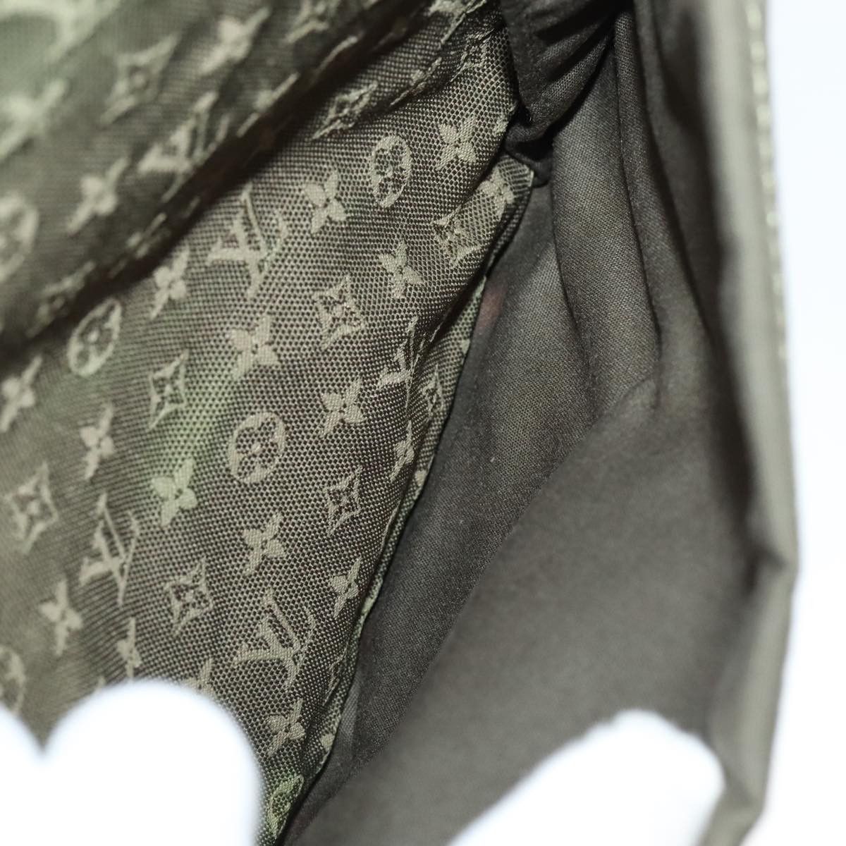 Louis Vuitton Denise Khaki Canvas Shoulder Bag (Pre-Owned) Size ONE SIZE - 19 Thumbnail