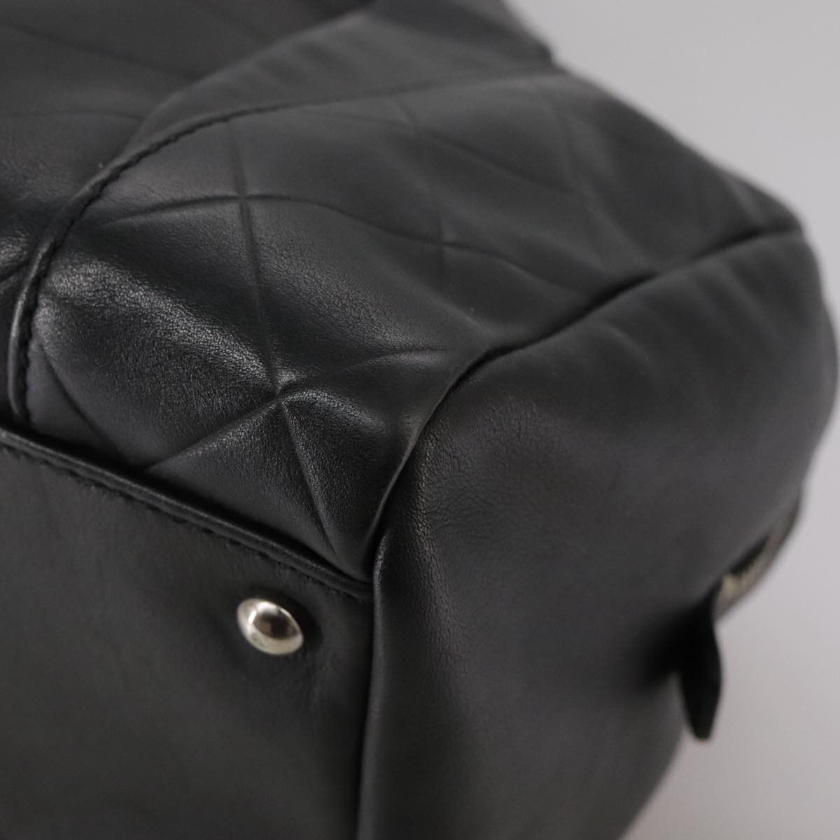 Chanel Logo Cc Black Leather Handbag (Pre-Owned) Size ONE SIZE - 9 Thumbnail