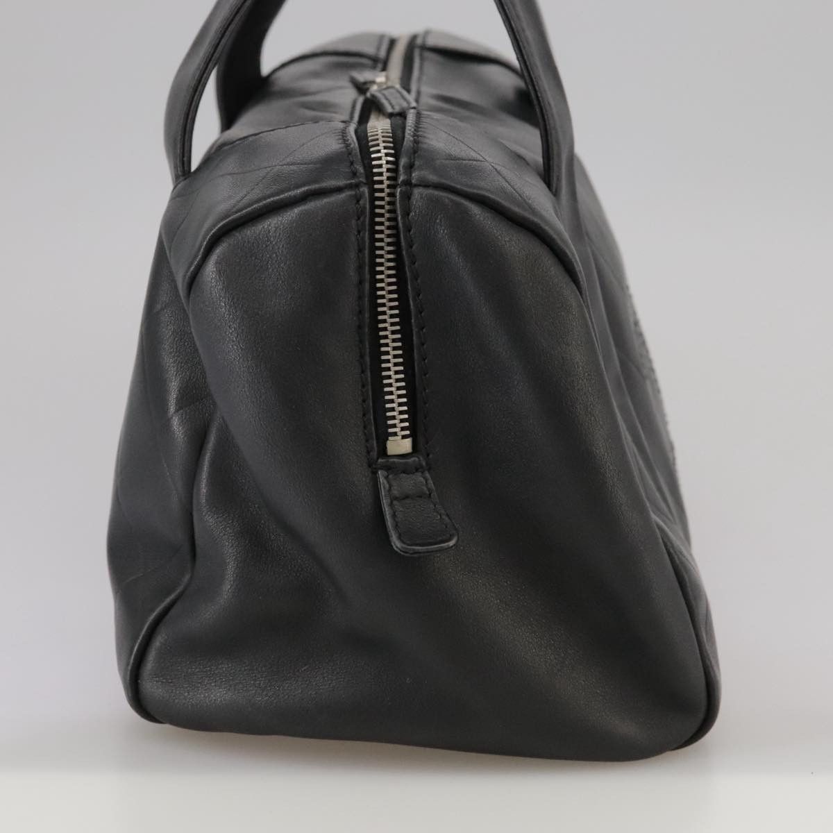 Chanel Logo Cc Black Leather Handbag (Pre-Owned) Size ONE SIZE - 4 Thumbnail