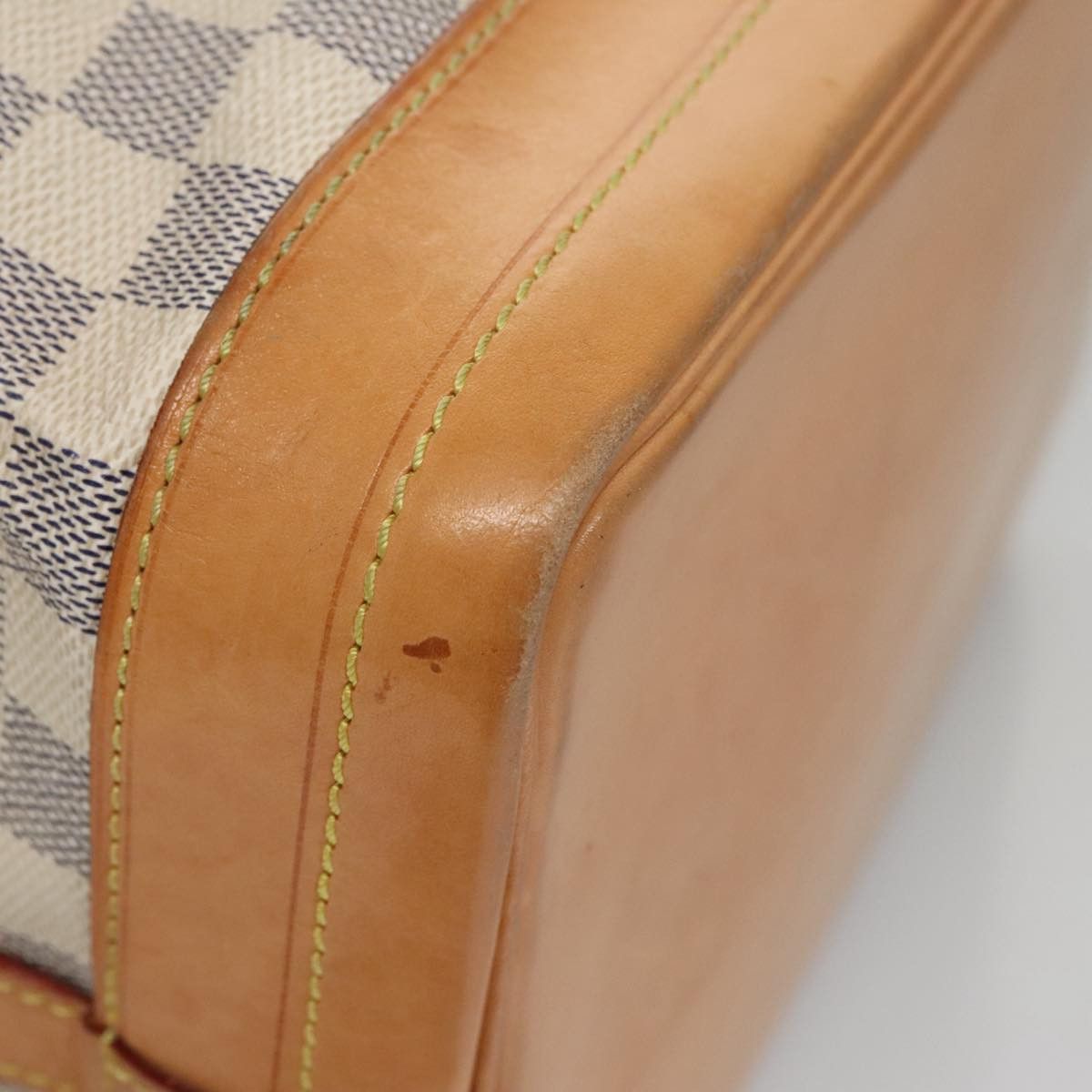 Louis Vuitton Noe White Canvas Shoulder Bag (Pre-Owned) Size ONE SIZE - 8 Thumbnail