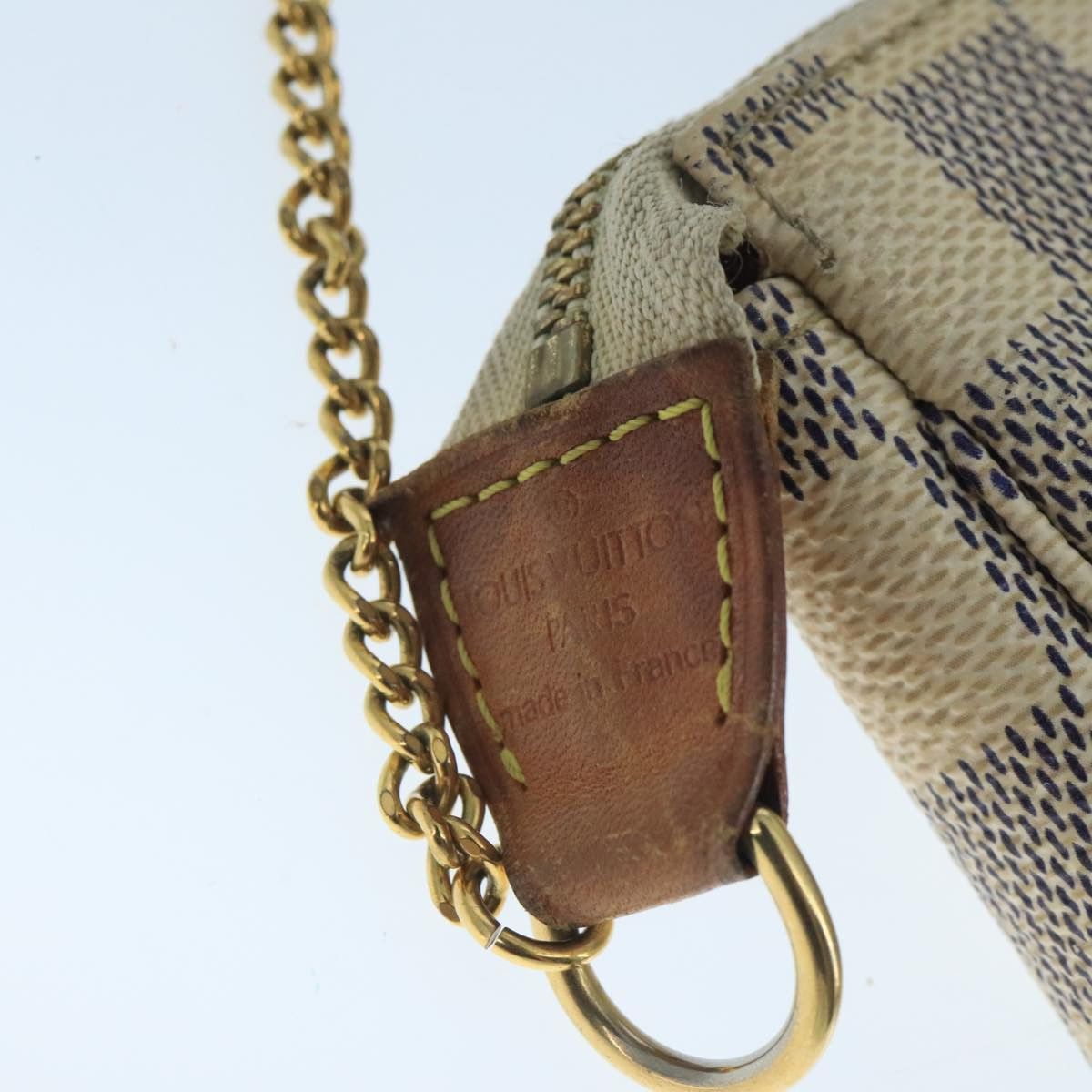 Louis Vuitton Mini Pochette Accessoires White Canvas Clutch Bag Size ONE SIZE - 15 Thumbnail