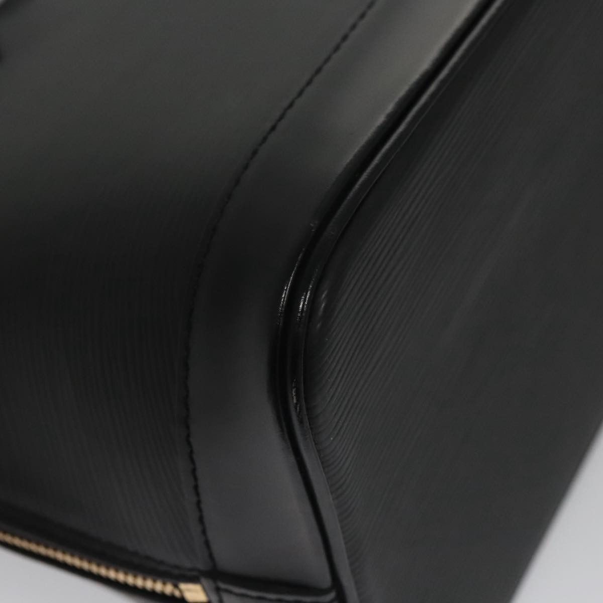 Louis Vuitton Alma Black Leather Handbag (Pre-Owned) Size ONE SIZE - 8 Thumbnail