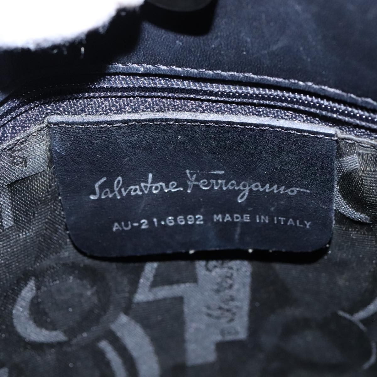 Salvatore Ferragamo Vara Black Canvas Tote Bag (Pre-Owned) Size ONE SIZE - 13 Thumbnail