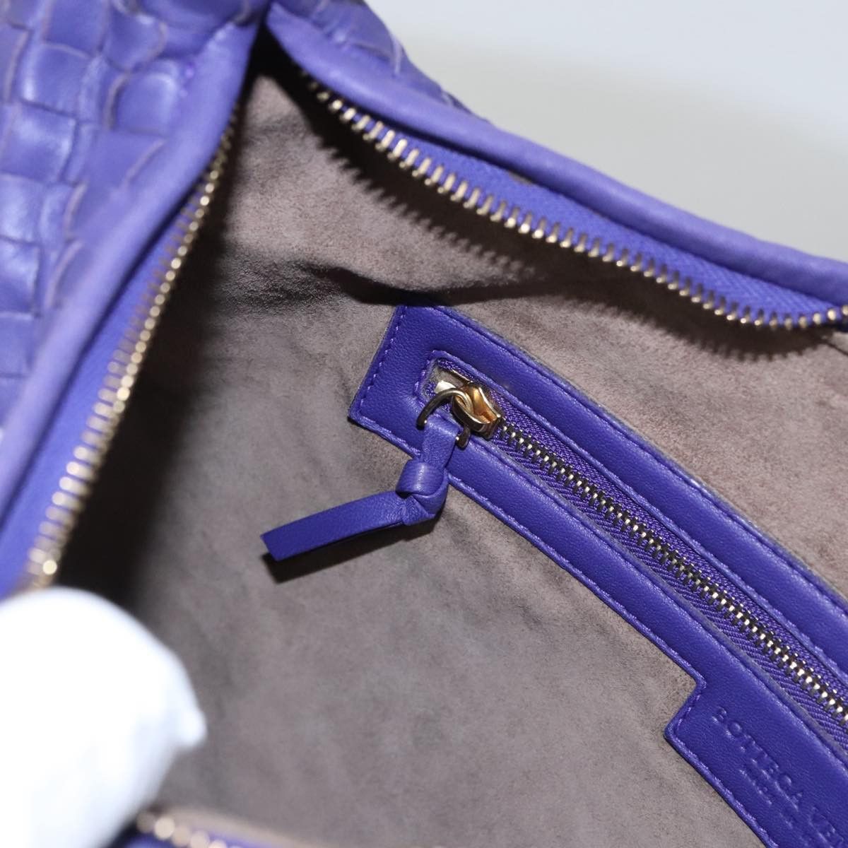 Bottega Veneta Veneta Purple Leather Handbag (Pre-Owned) Size ONE SIZE - 12 Thumbnail