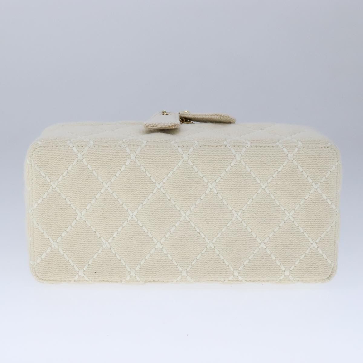 Chanel Vanity Beige Canvas Clutch Bag (Pre-Owned) Size ONE SIZE - 19 Thumbnail