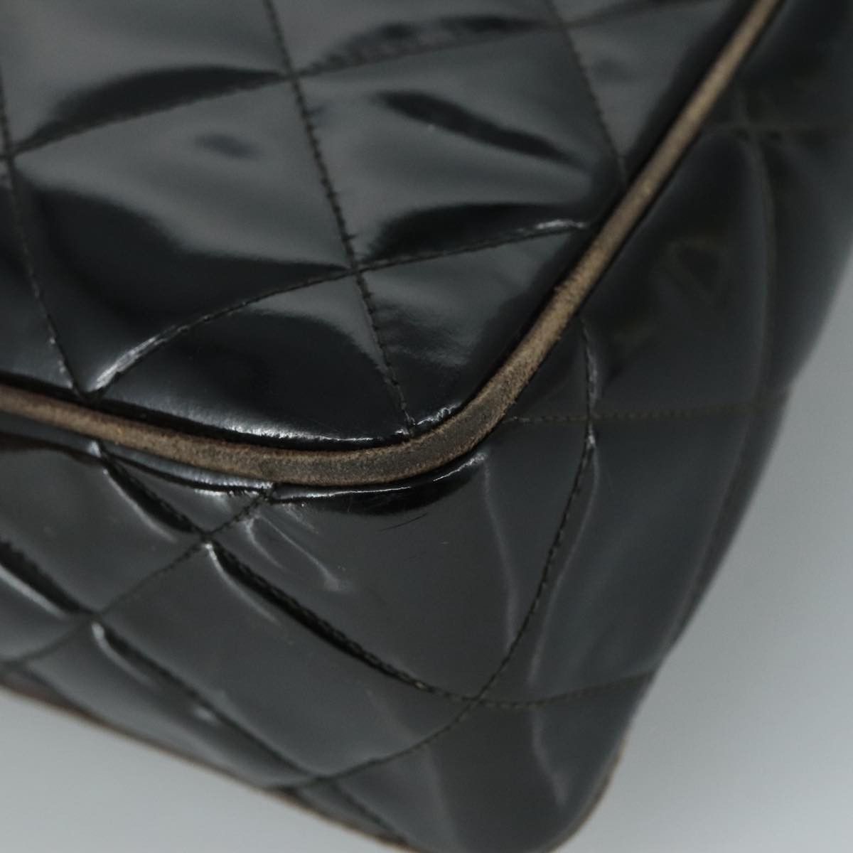 Chanel Matelassé Black Patent Leather Shoulder Bag (Pre-Owned) Size ONE SIZE - 12 Thumbnail