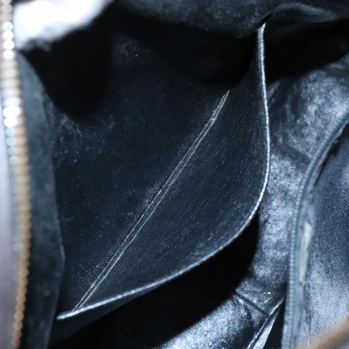 Chanel Matelassé Black Patent Leather Shoulder Bag (Pre-Owned) Size ONE SIZE - 18 Thumbnail