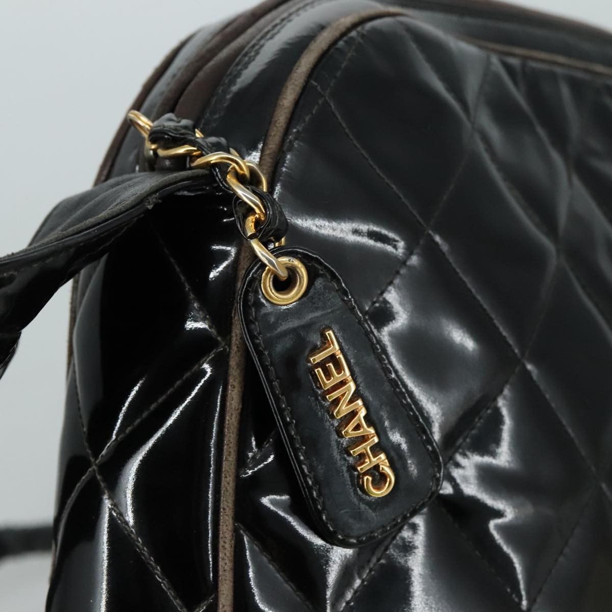 Chanel Matelassé Black Patent Leather Shoulder Bag (Pre-Owned) Size ONE SIZE - 14 Thumbnail