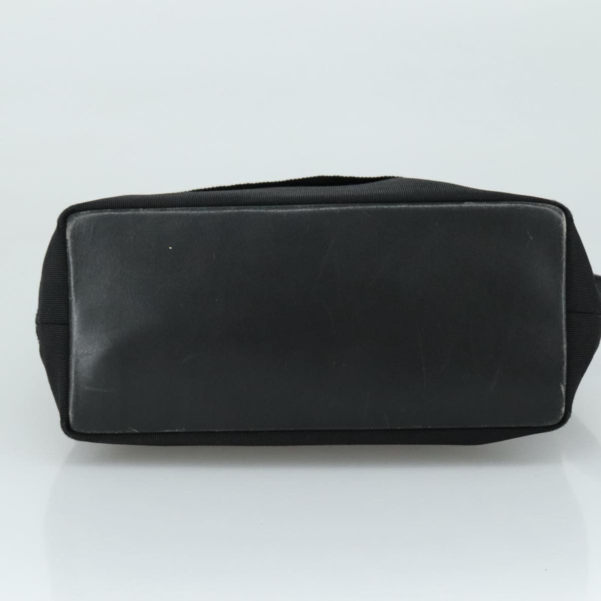 Salvatore Ferragamo Vara Black Canvas Handbag (Pre-Owned) Size ONE SIZE - 16 Thumbnail
