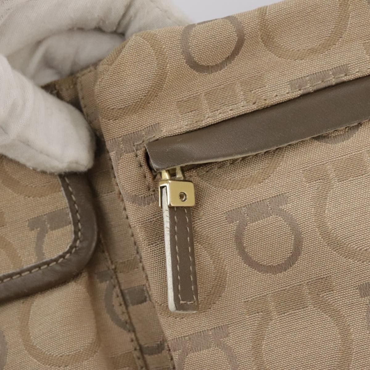 Salvatore Ferragamo Gancini Beige Canvas Shoulder Bag (Pre-Owned) Size ONE SIZE - 14 Thumbnail