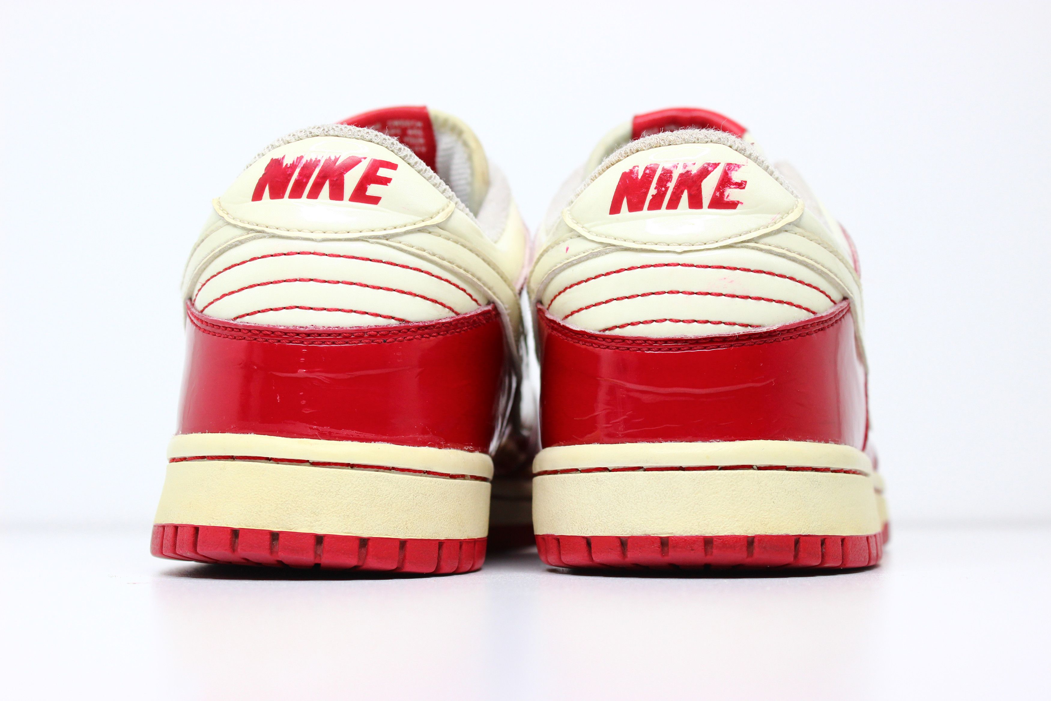 Nike 2004 Nike Dunk Low Valentines Day Size US 9.5 / EU 42-43 - 9 Thumbnail