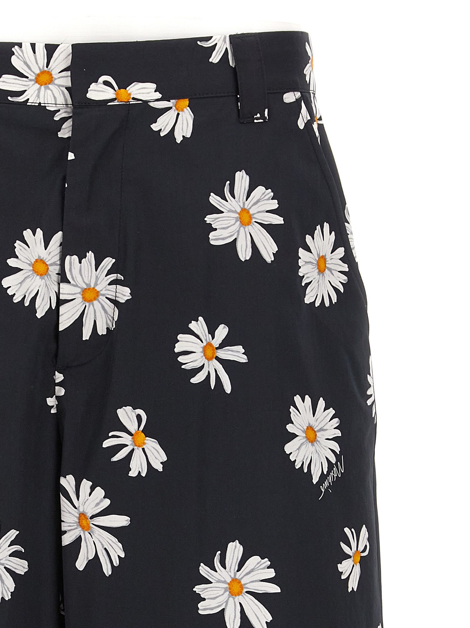 Moschino 'Margherite' Print Bermuda Shorts Size US 32 / EU 48 - 3 Thumbnail