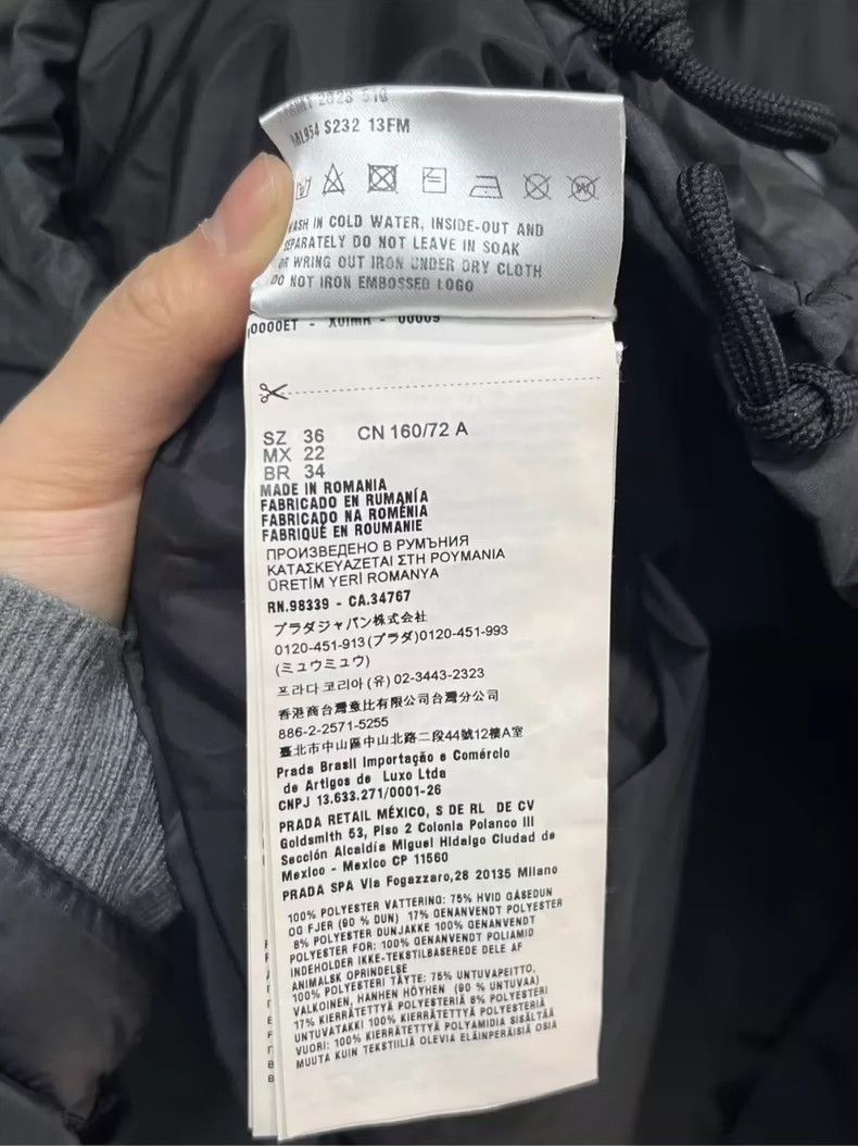 Miu Miu Miumiu short slogan down jacket counter authentic -Kris Size US S / EU 44-46 / 1 - 5 Thumbnail