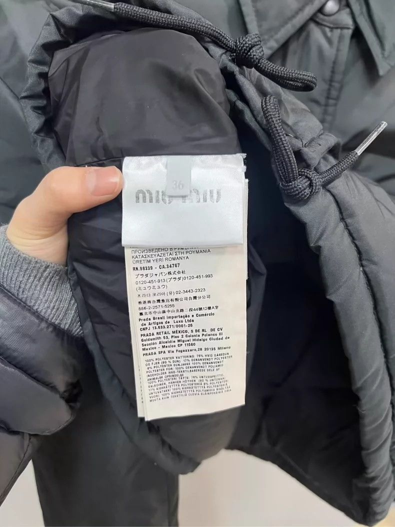 Miu Miu Miumiu short slogan down jacket counter authentic -Kris Size US S / EU 44-46 / 1 - 4 Thumbnail