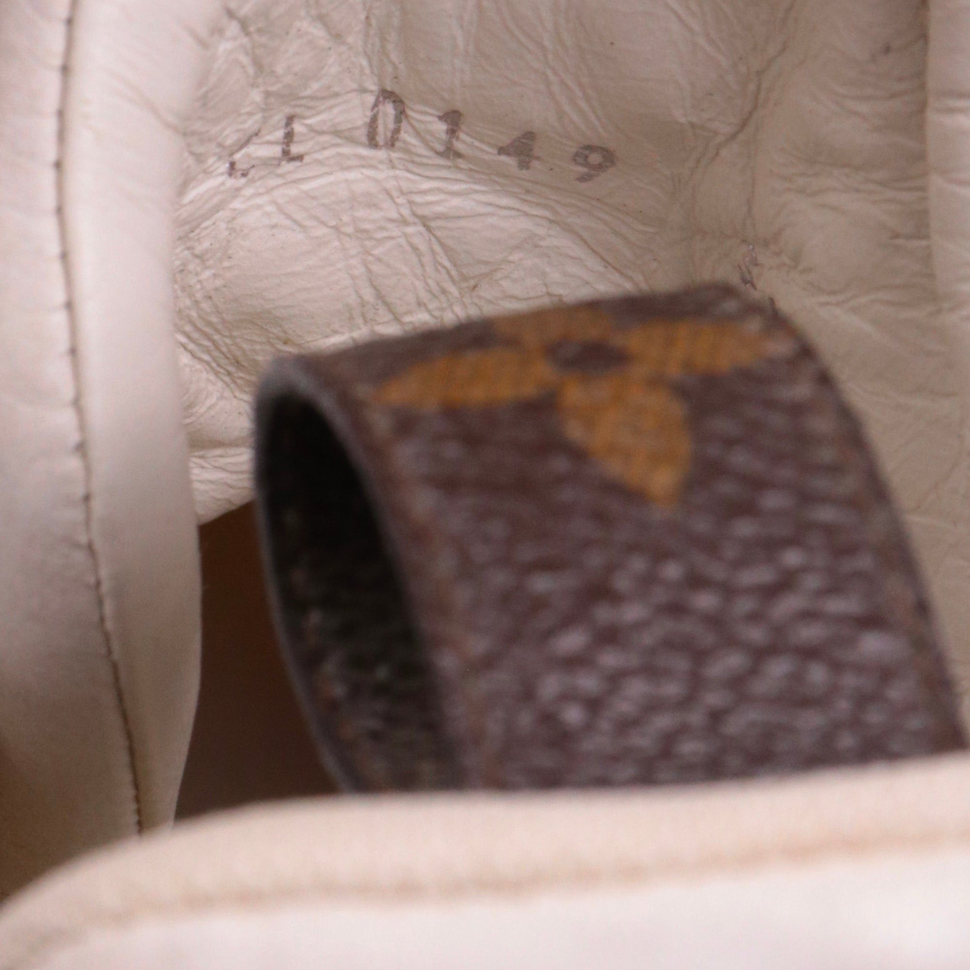 Louis Vuitton LOUIS VUITTON - Louis Vuitton Archlight sneakers in monogram coated canvas and fabric (T38) Size US 7 / IT 37 - 7 Thumbnail