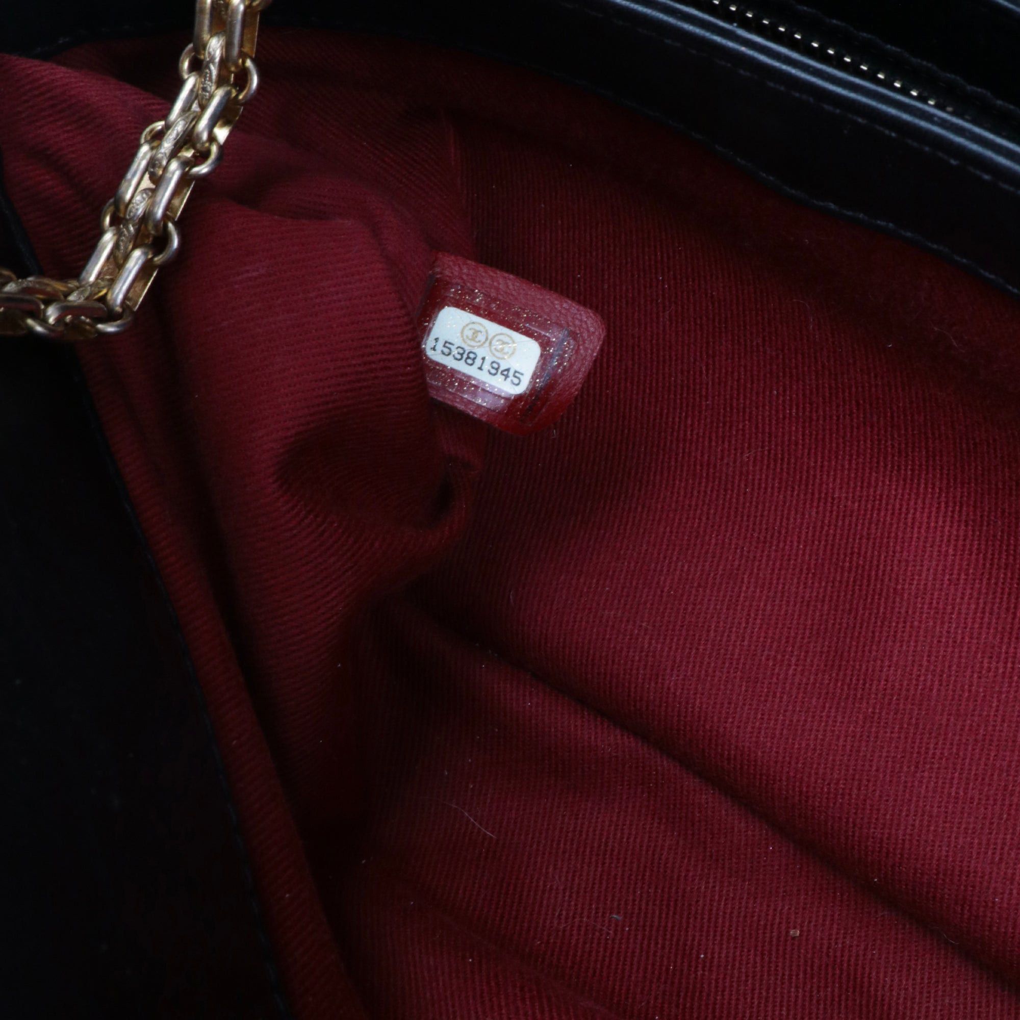 Chanel CHANEL - Mademoiselle Chanel shoulder bag in vintage black quilted leather Size ONE SIZE - 6 Thumbnail