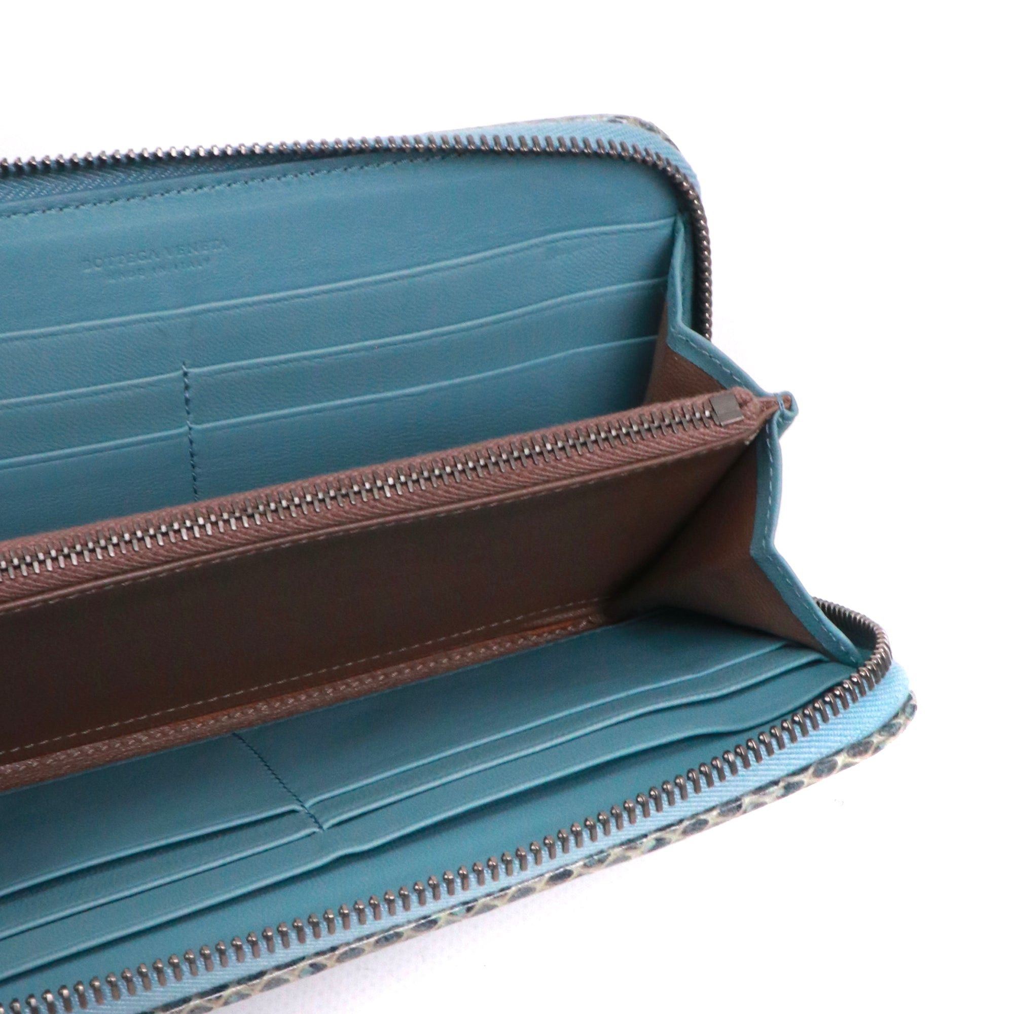 Bottega Veneta BOTTEGA VENETA - Bottega Veneta zipped wallet in blue intrecciato leather Size ONE SIZE - 9 Thumbnail