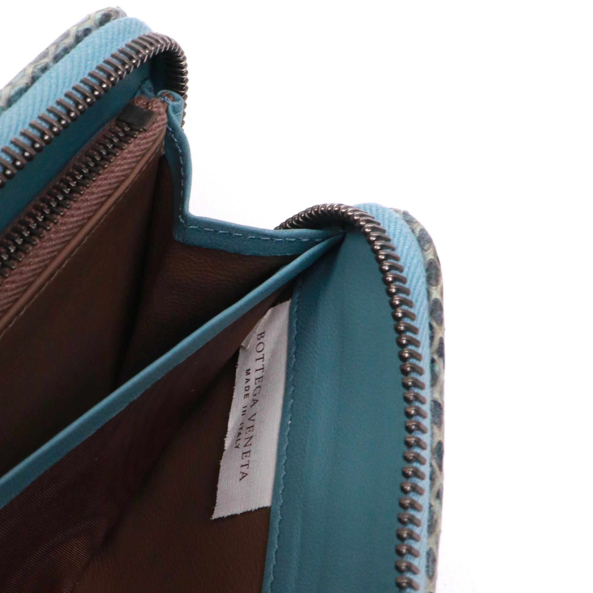 Bottega Veneta BOTTEGA VENETA - Bottega Veneta zipped wallet in blue intrecciato leather Size ONE SIZE - 8 Thumbnail