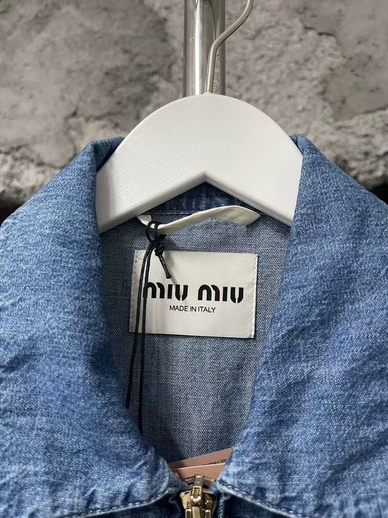 Miu Miu Miu Miu Miu embroidered small logo zipper denim jacket Size US M / EU 48-50 / 2 - 6 Thumbnail