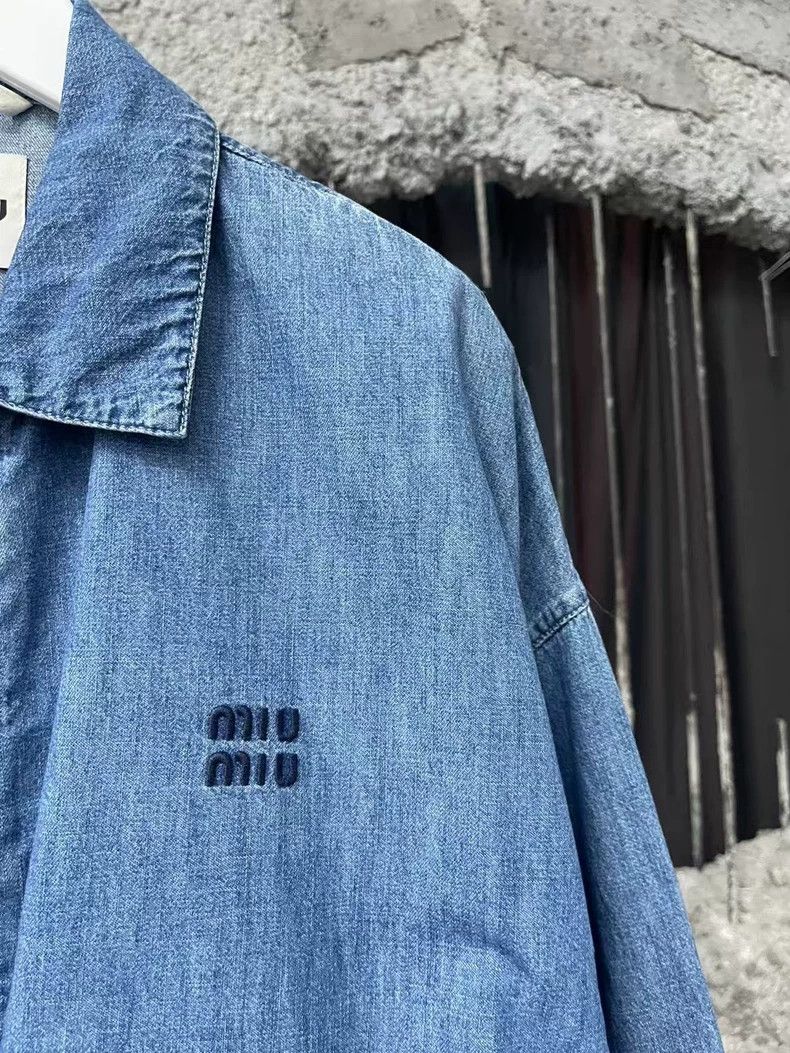 Miu Miu Miu Miu Miu embroidered small logo zipper denim jacket Size US M / EU 48-50 / 2 - 5 Thumbnail