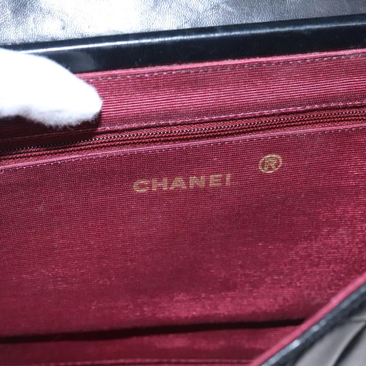 Chanel Timeless/Classique Black Leather Shoulder Bag (Pre-Owned) Size ONE SIZE - 14 Thumbnail