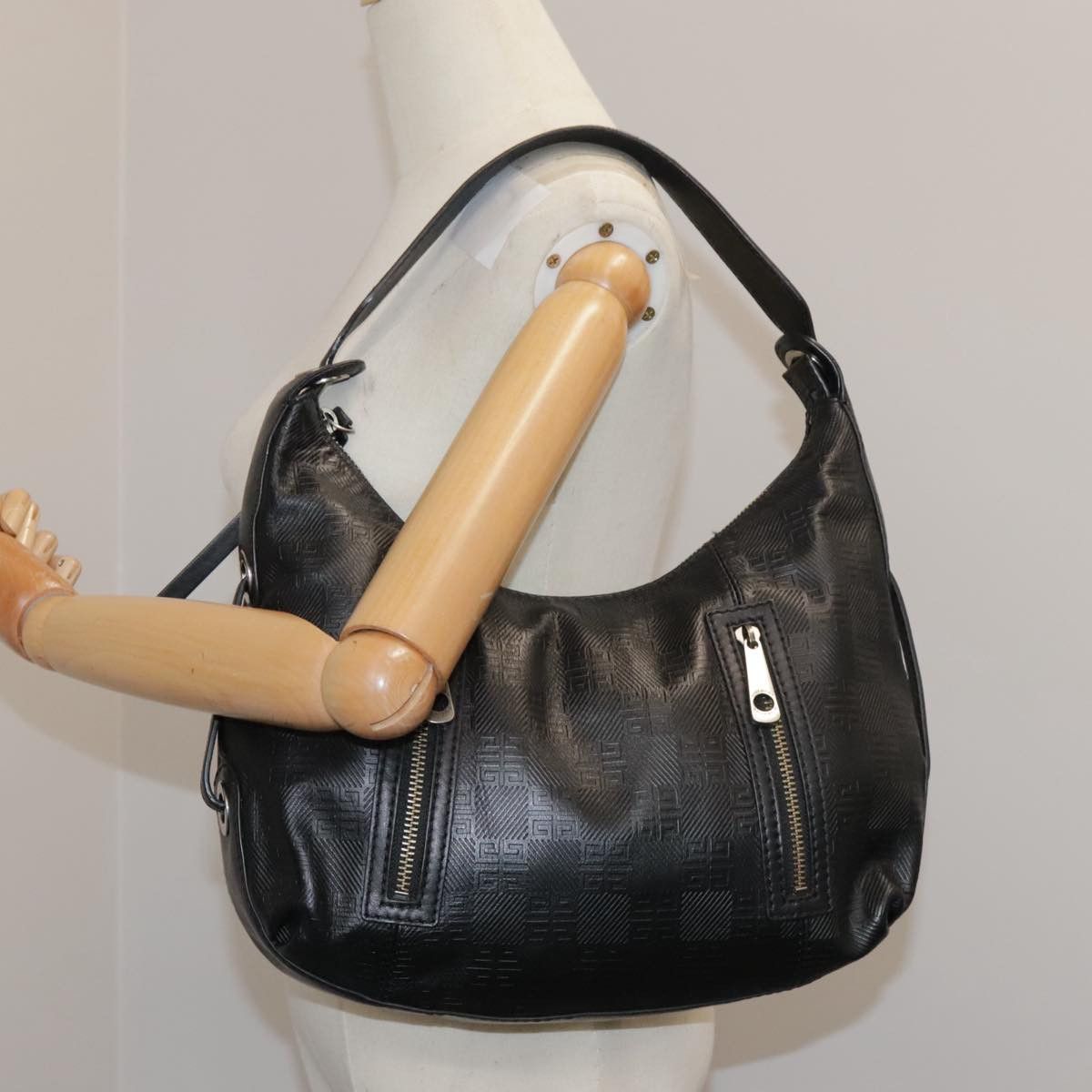 Givenchy Black Canvas Shoulder Bag (Pre-Owned) Size ONE SIZE - 16 Thumbnail