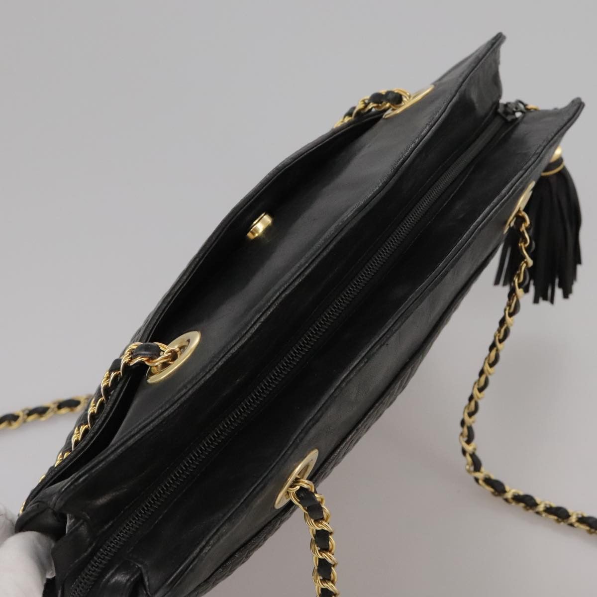 Bally Black Leather Shoulder Bag (Pre-Owned) Size ONE SIZE - 18 Thumbnail