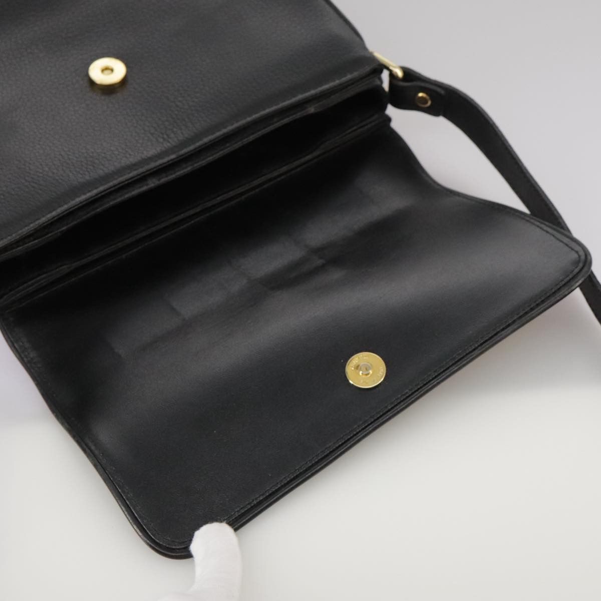 Burberry Black Leather Shoulder Bag (Pre-Owned) Size ONE SIZE - 20 Thumbnail