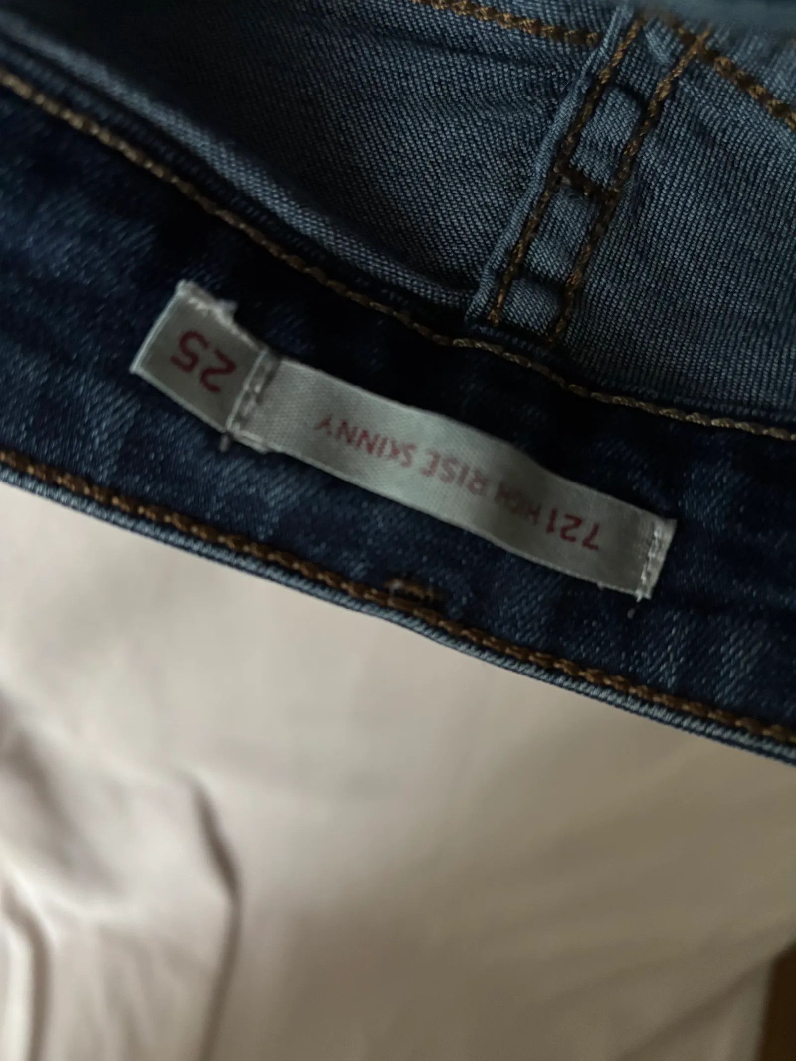 Levi's Levi's Jeans Size 25" / US 0 / IT 36 - 2 Thumbnail