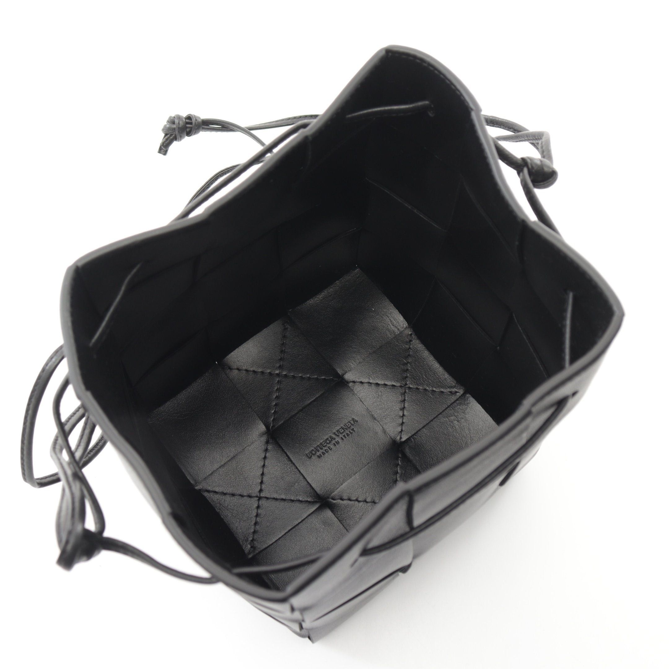 Bottega Veneta Bottega Veneta Small Cassette Bucket Shoulder Bag Leather Black Size ONE SIZE - 3 Thumbnail