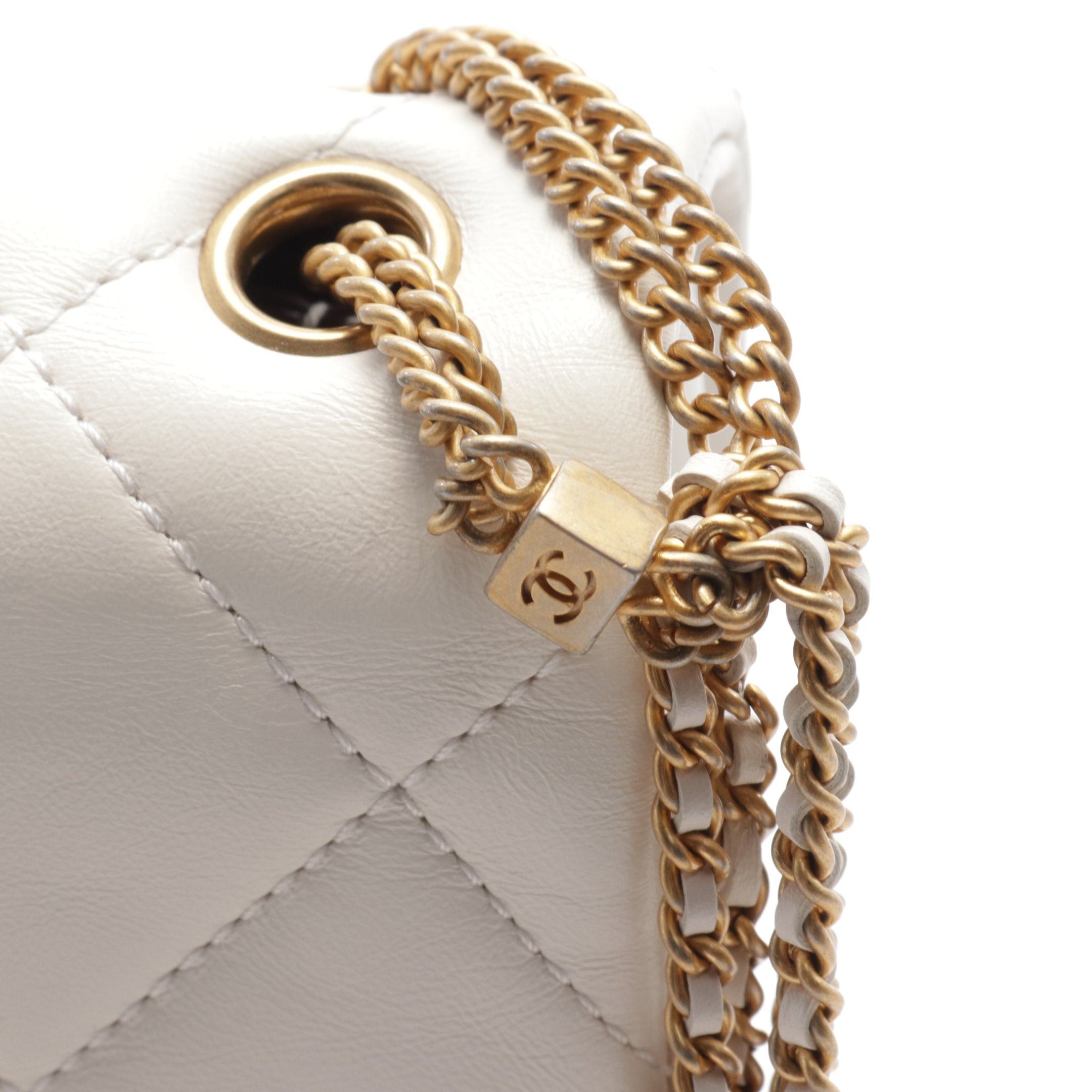 Chanel Chanel Matelasse Flap Bag Cruise Collection Chain Shoulder Lambskin White Gold Hardware Size ONE SIZE - 7 Thumbnail