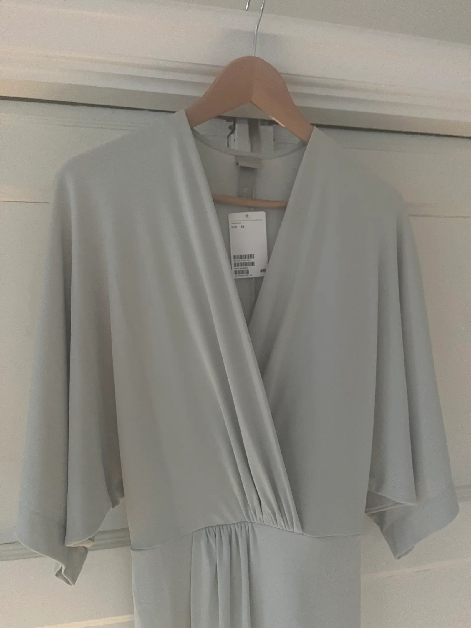H&M H&M Omlottklänning Dress Size XS / US 0-2 / IT 36-38 - 2 Thumbnail