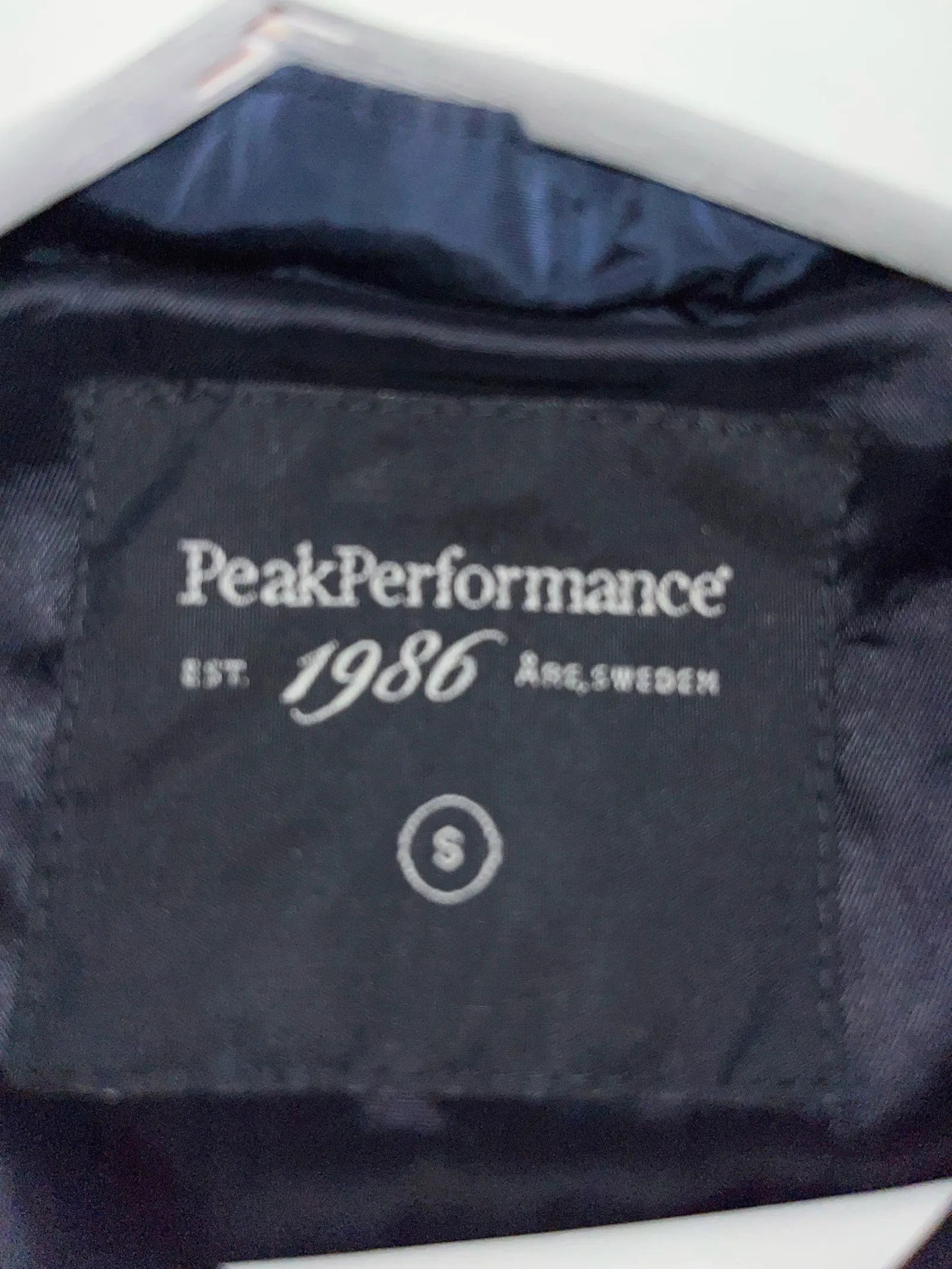 Peak Performance Peak Performance ALICE Jacket Size S / US 4 / IT 40 - 2 Thumbnail