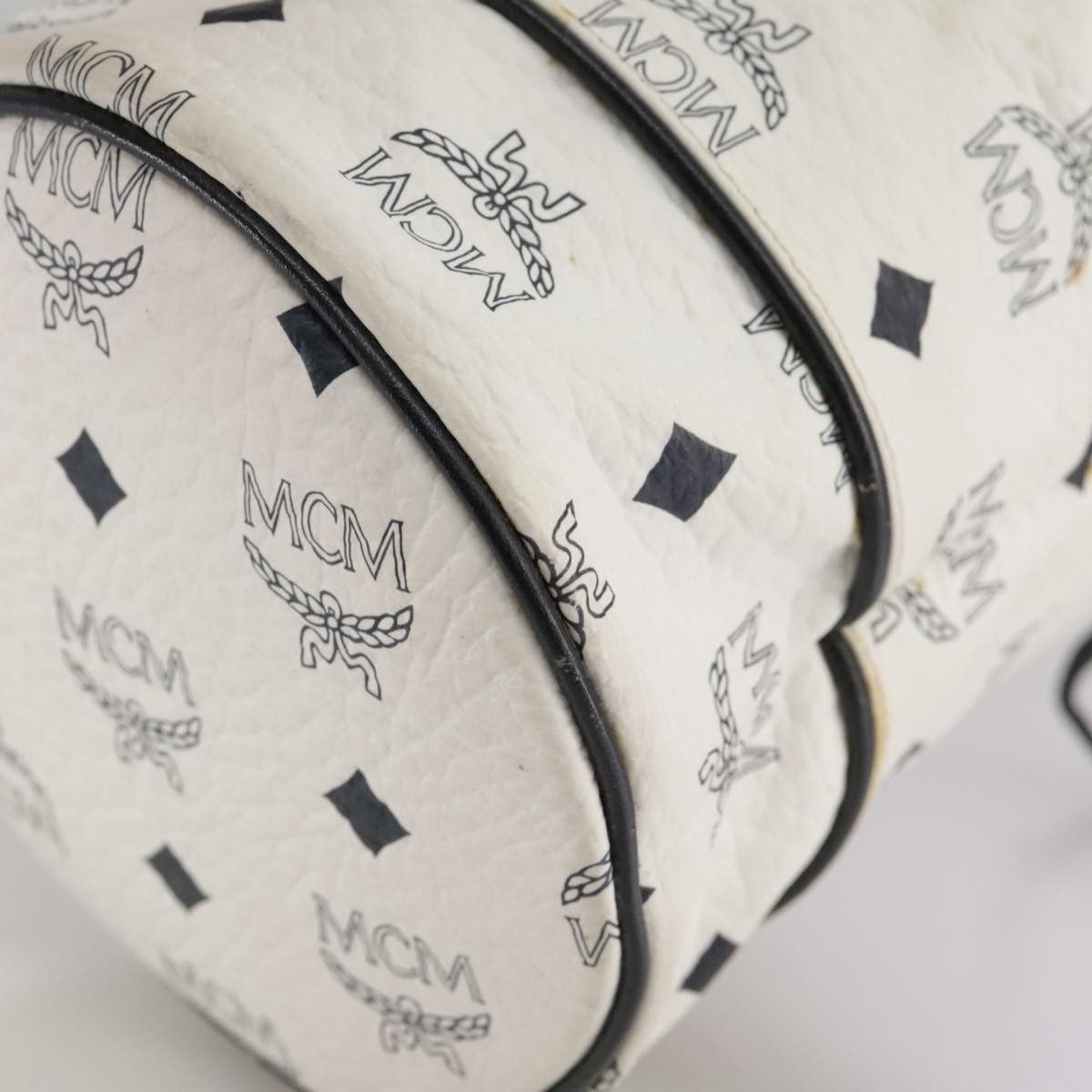 MCM Visetos White Canvas Shoulder Bag (Pre-Owned) Size ONE SIZE - 8 Thumbnail