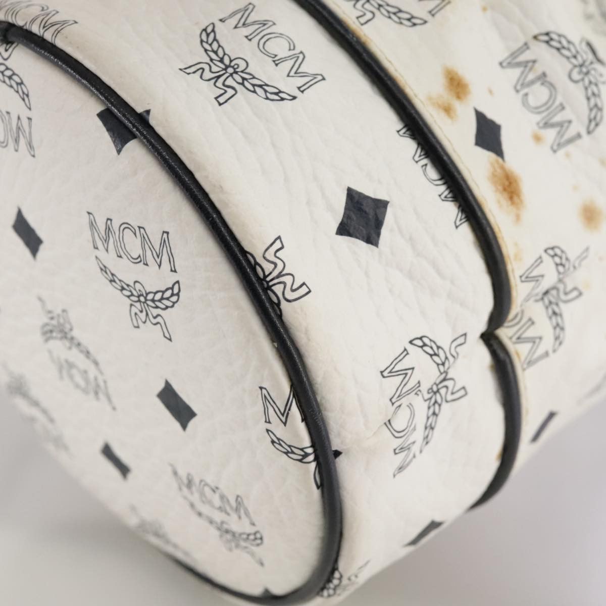 MCM Visetos White Canvas Shoulder Bag (Pre-Owned) Size ONE SIZE - 10 Thumbnail