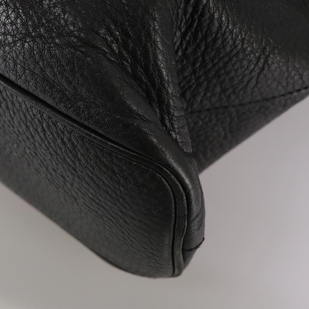 Burberry Black Leather Handbag (Pre-Owned) Size ONE SIZE - 8 Thumbnail