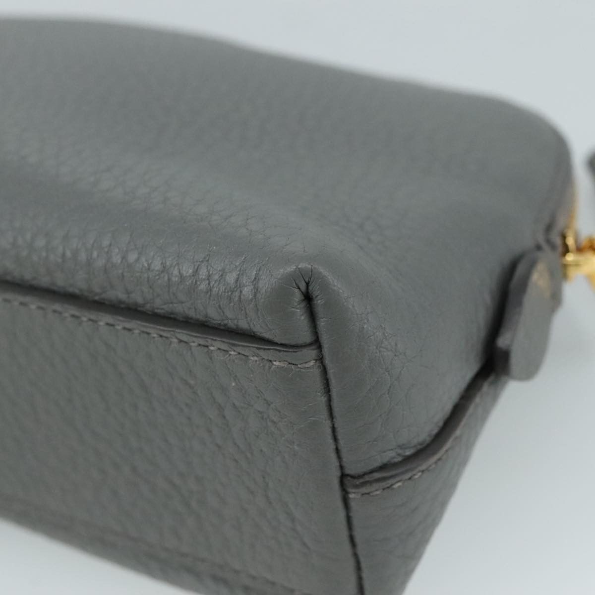 Prada Cosmetic Pouch Grey Leather Clutch Bag (Pre-Owned) Size ONE SIZE - 7 Thumbnail