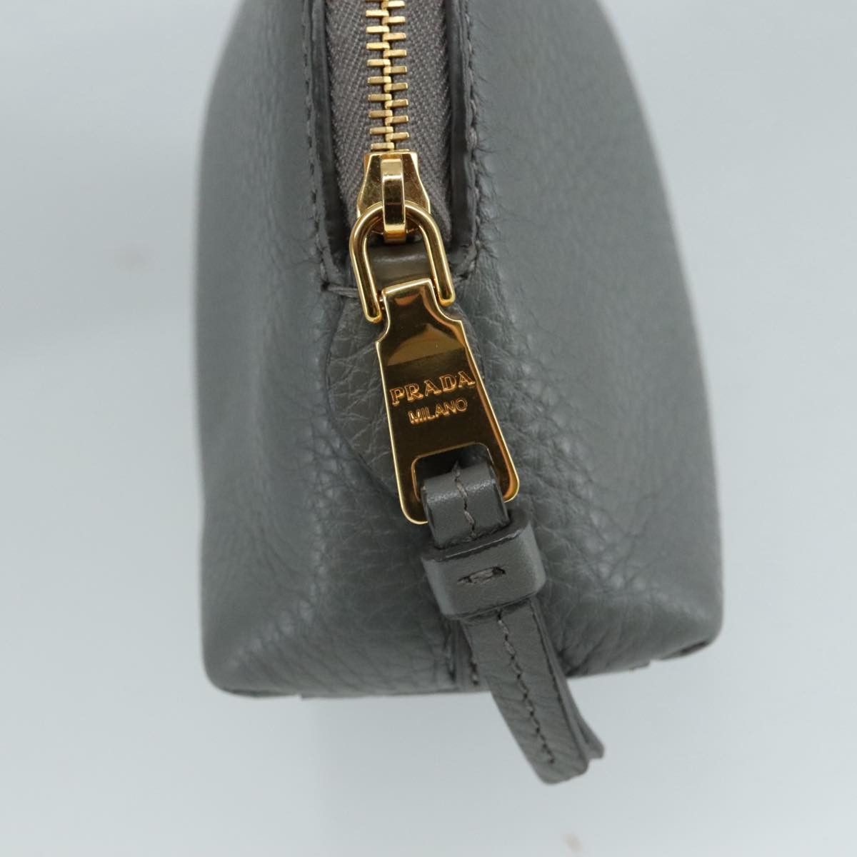Prada Cosmetic Pouch Grey Leather Clutch Bag (Pre-Owned) Size ONE SIZE - 9 Thumbnail