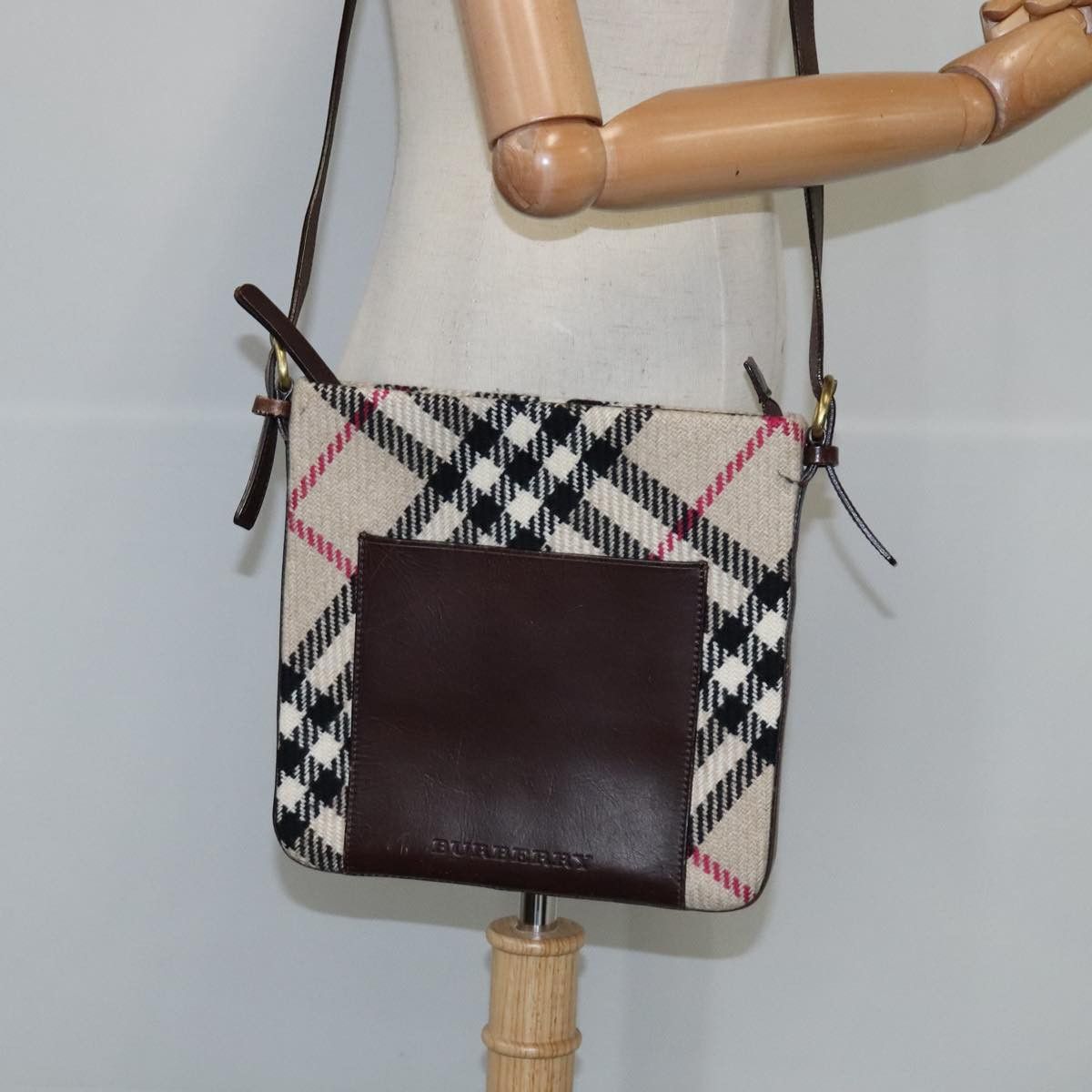 Burberry Nova Check Beige Canvas Shoulder Bag (Pre-Owned) Size ONE SIZE - 13 Thumbnail