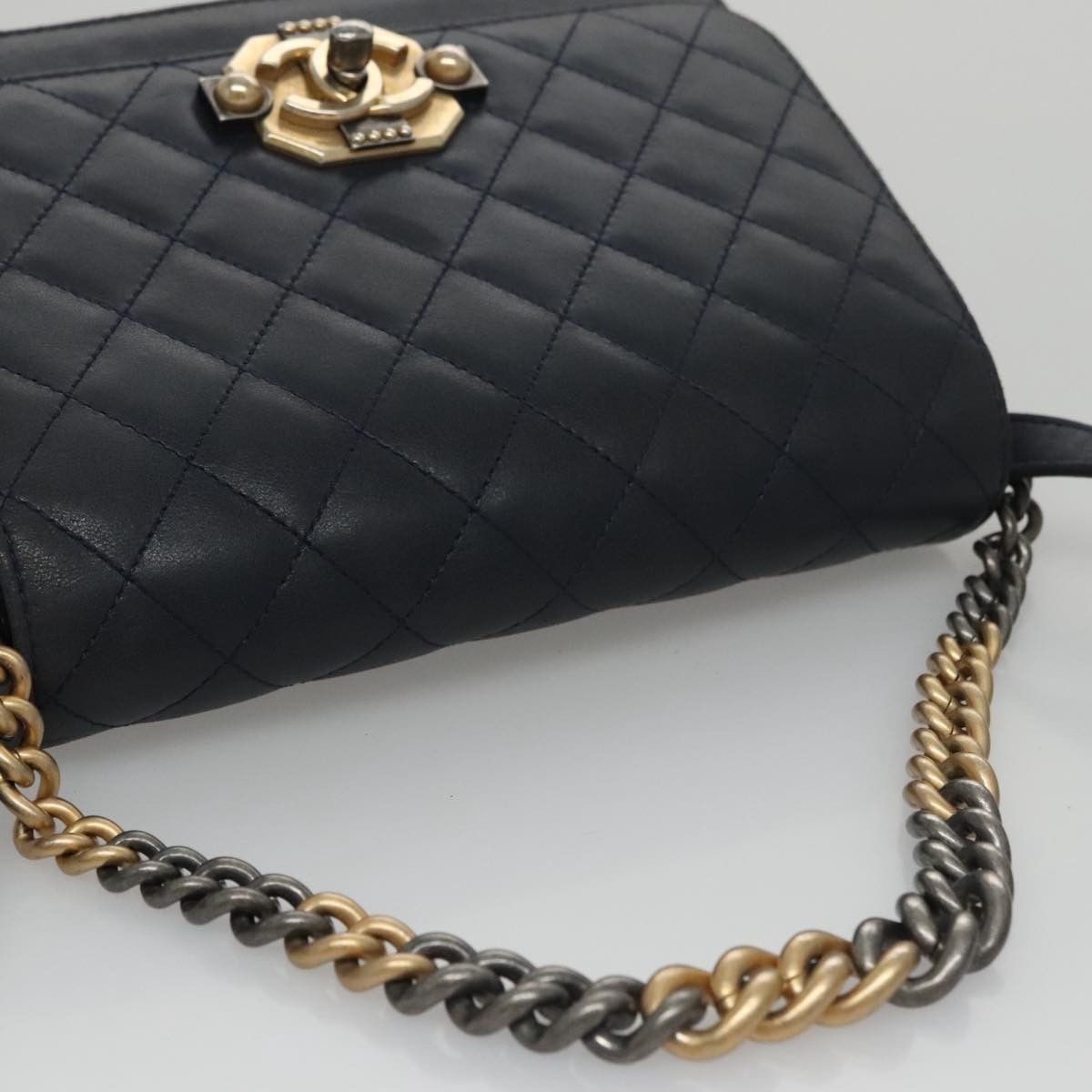 Chanel Quilted Navy Leather Shoulder Bag (Pre-Owned) Size ONE SIZE - 16 Thumbnail
