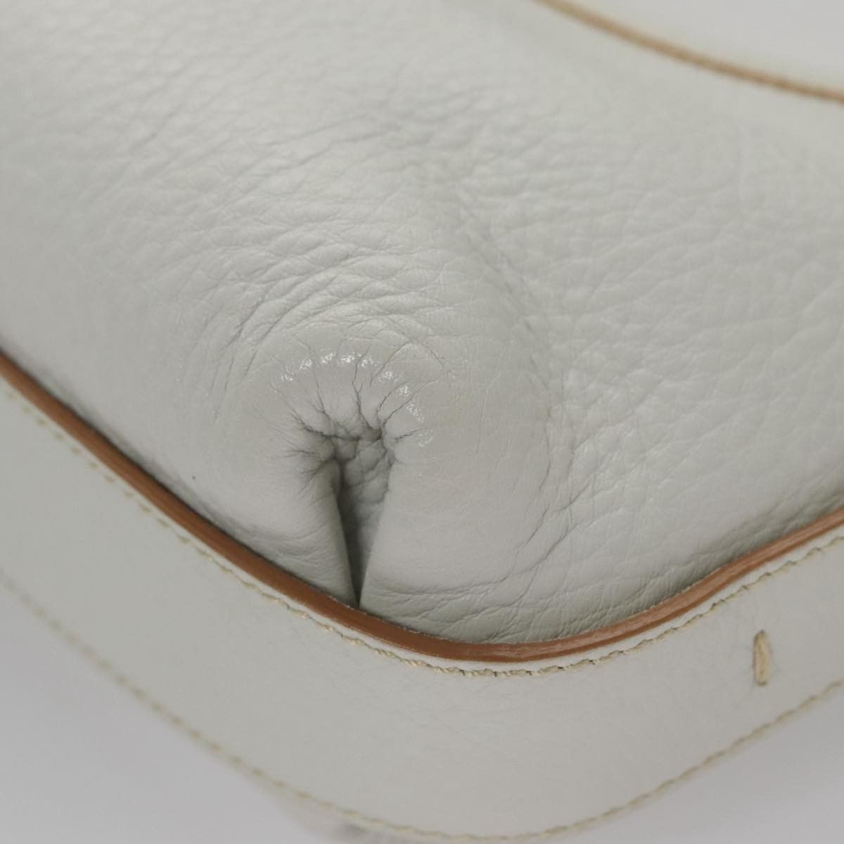 Salvatore Ferragamo White Leather Shoulder Bag (Pre-Owned) Size ONE SIZE - 10 Thumbnail
