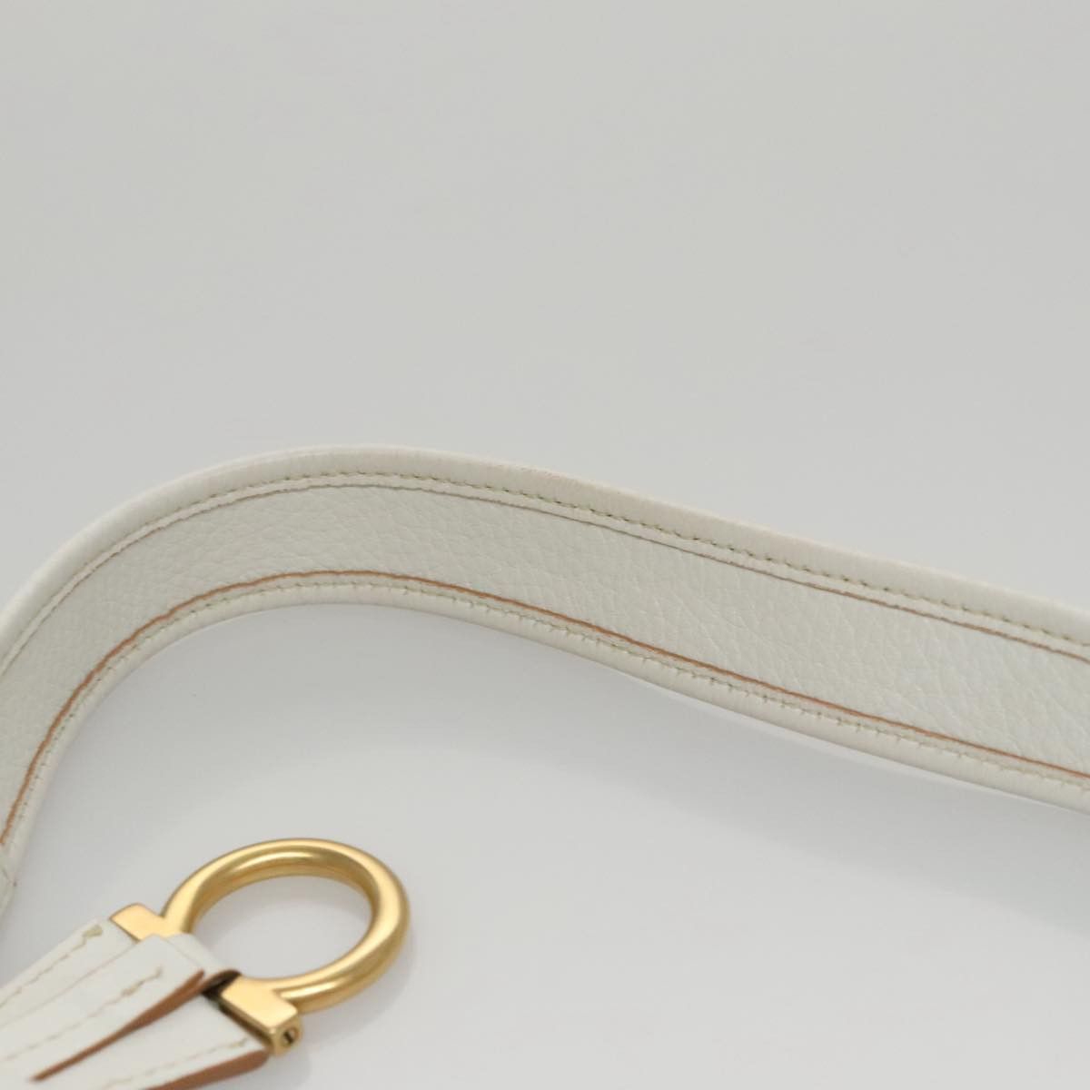 Salvatore Ferragamo White Leather Shoulder Bag (Pre-Owned) Size ONE SIZE - 6 Thumbnail