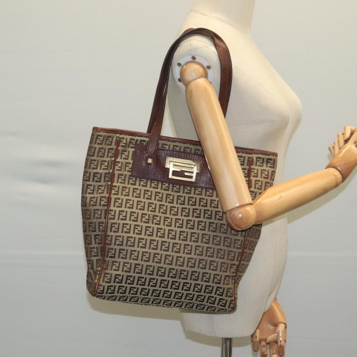Fendi Zucchino Beige Canvas Tote Bag (Pre-Owned) Size ONE SIZE - 15 Thumbnail