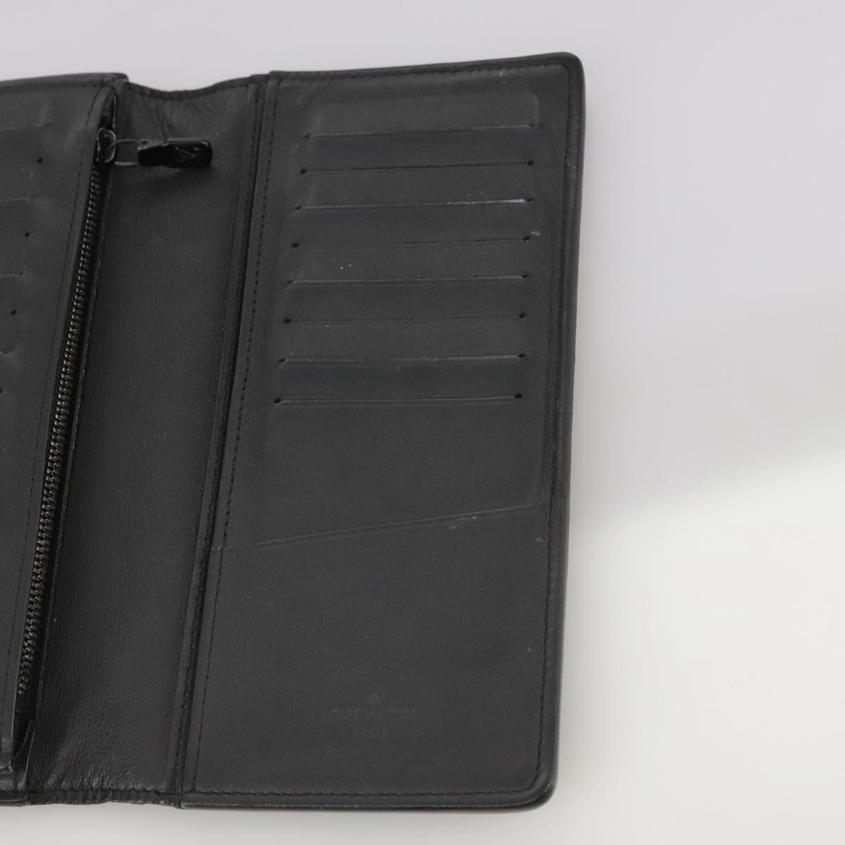 Louis Vuitton Brazza (Monogram Shadow) Black Leather Wallet (Pre-Owned) Size ONE SIZE - 17 Thumbnail