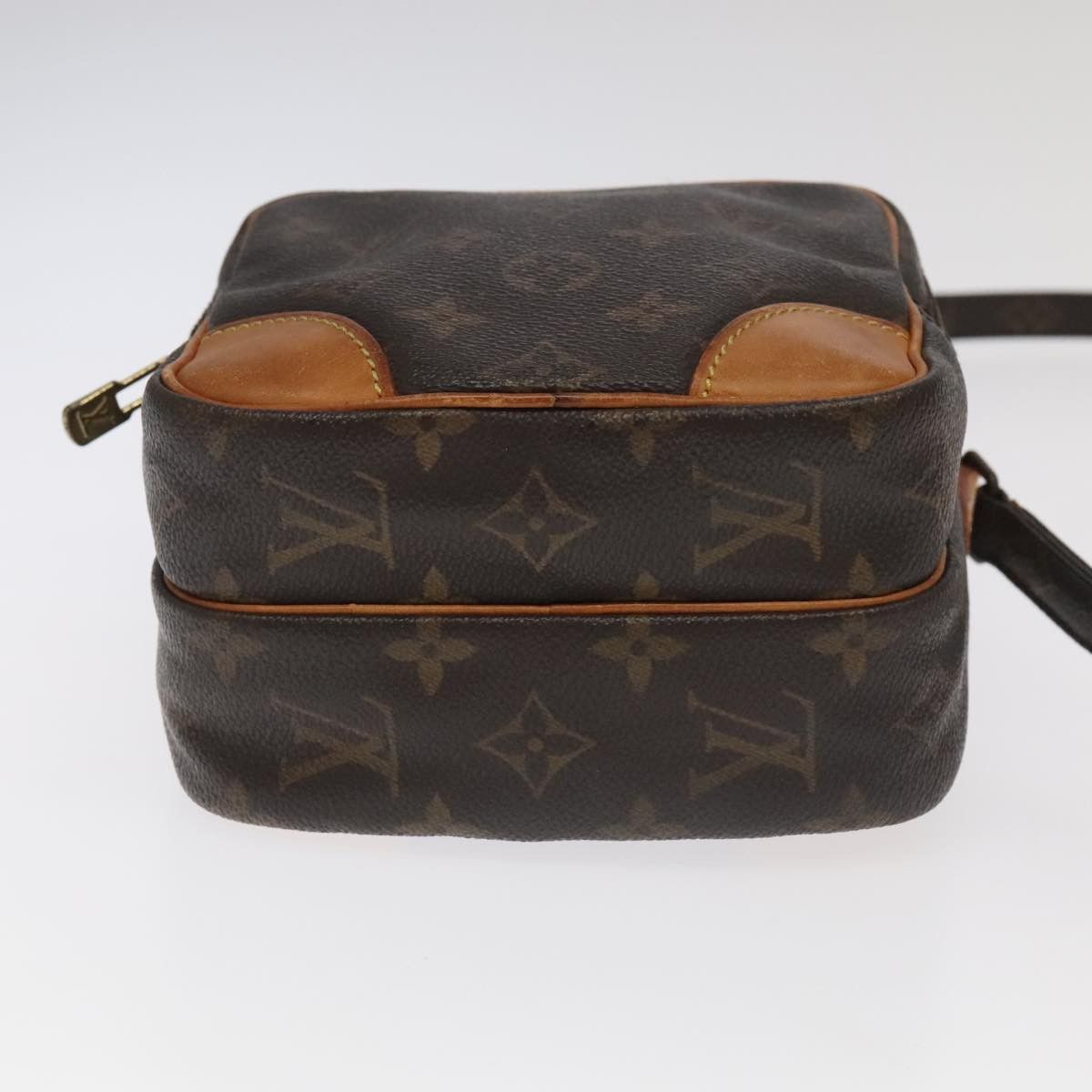 Louis Vuitton Amazon Brown Canvas Clutch Bag (Pre-Owned) Size ONE SIZE - 19 Thumbnail