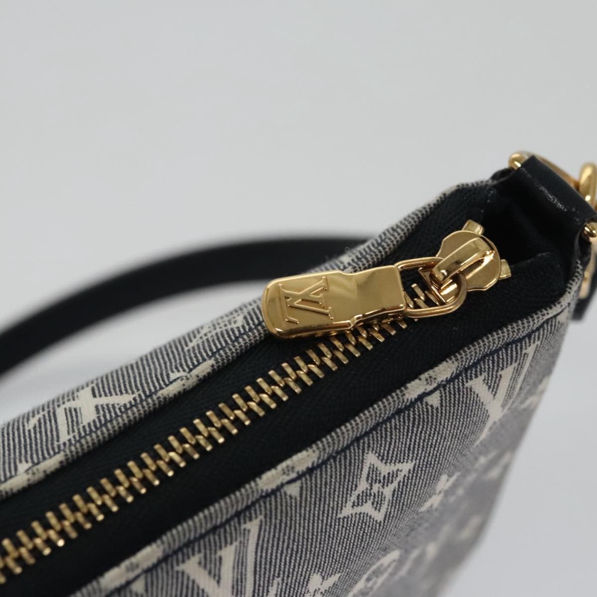Louis Vuitton Pochette Accessoire Grey Canvas Clutch Bag (Pre-Owned) Size ONE SIZE - 11 Thumbnail