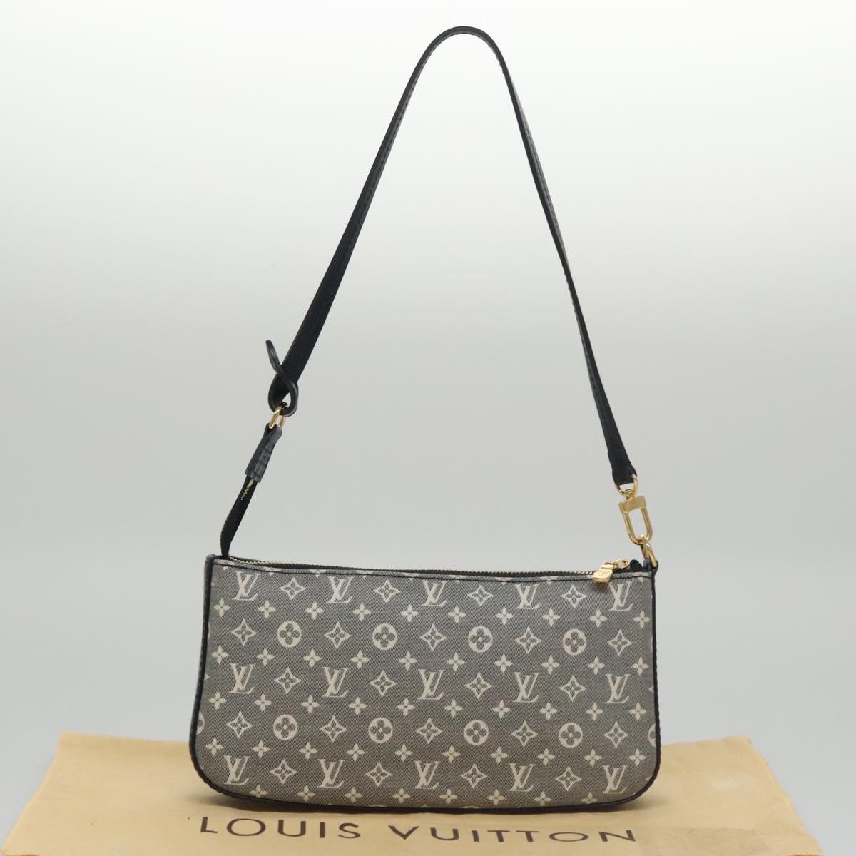 Louis Vuitton Pochette Accessoire Grey Canvas Clutch Bag (Pre-Owned) Size ONE SIZE - 15 Thumbnail