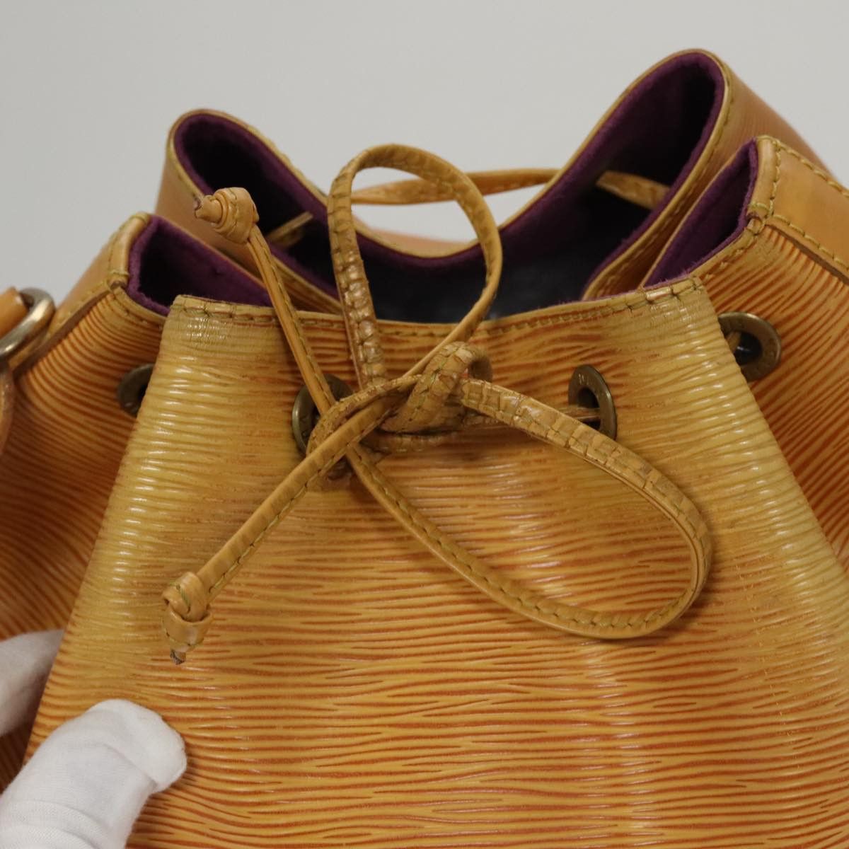 Louis Vuitton Noé Pm Camel Leather Shoulder Bag (Pre-Owned) Size ONE SIZE - 19 Thumbnail
