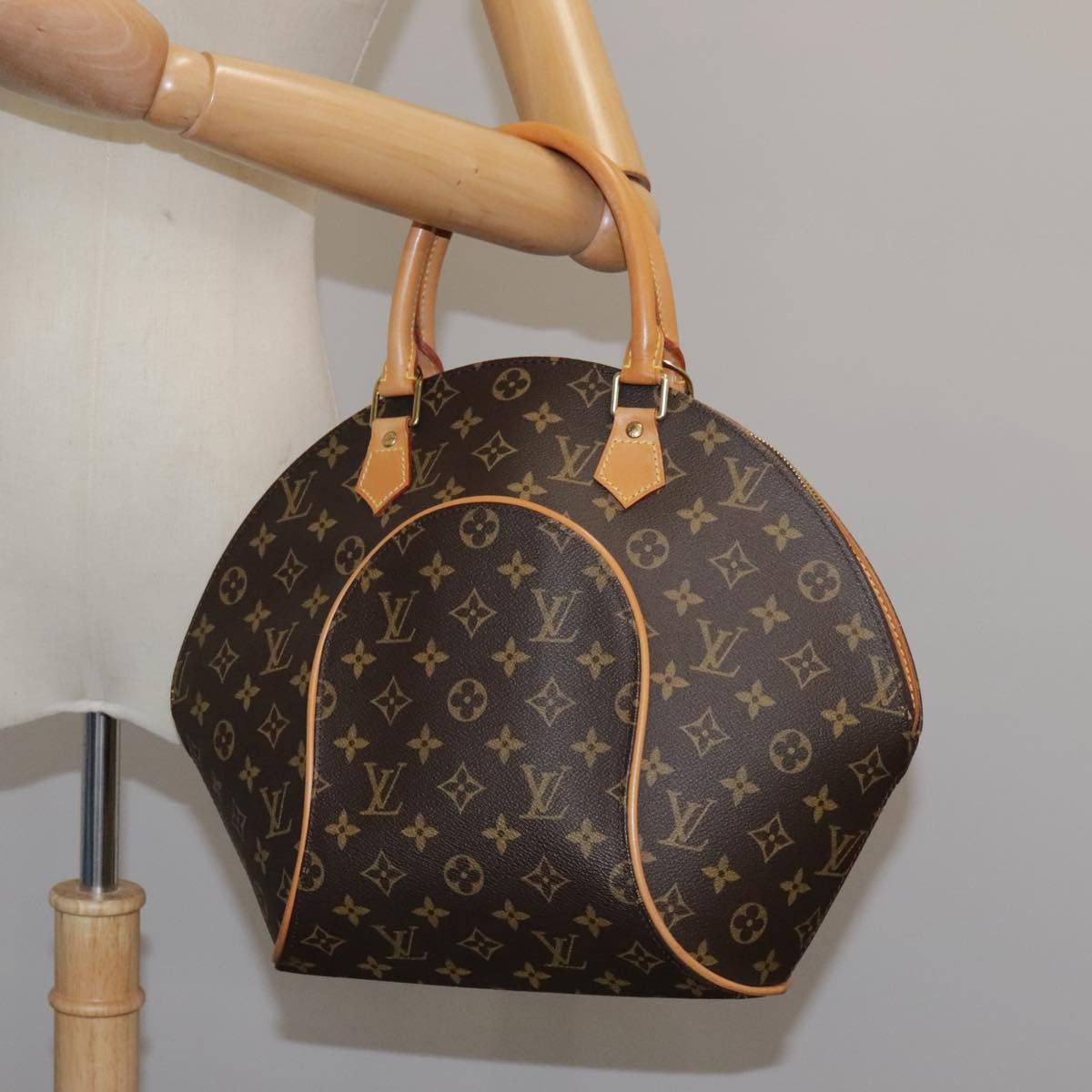 Louis Vuitton Ellipse Brown Canvas Handbag (Pre-Owned) Size ONE SIZE - 16 Thumbnail